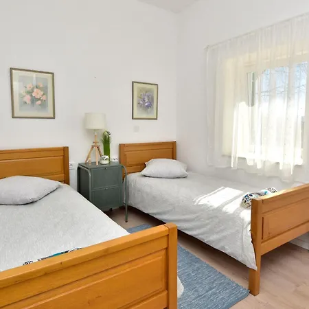 度假居 Ivan By Interhome *